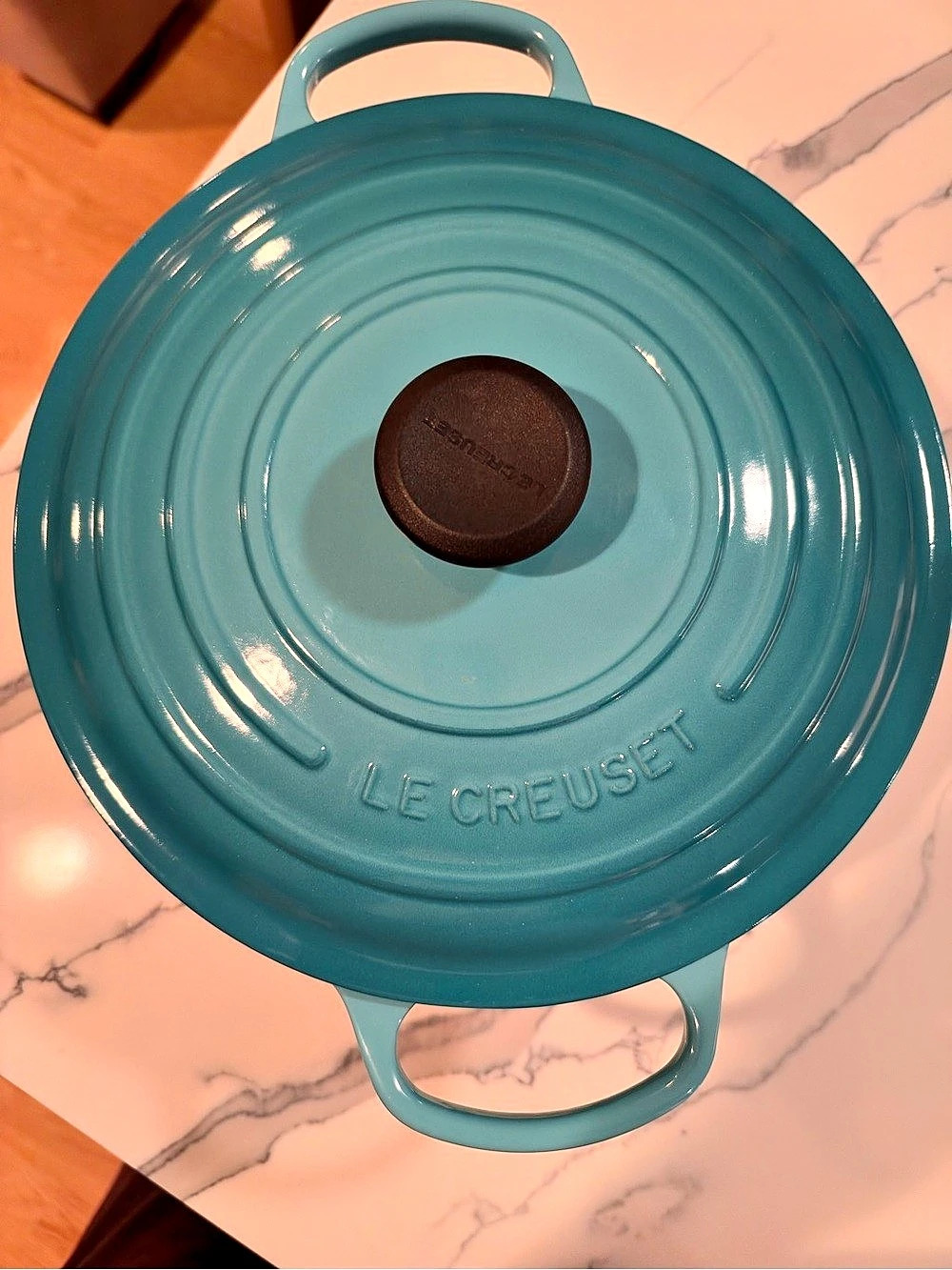 Le Creuset Signature Round Dutch Oven 7.25 Qt (28 cm) Blue